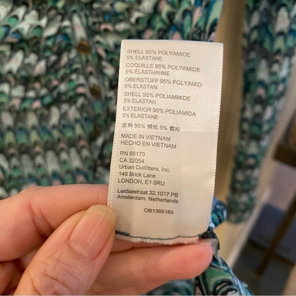 FREE PEOPLE Women Green Patterned Mesh Lucky Shirtee Button Top Size Small - Picture 7 of 8